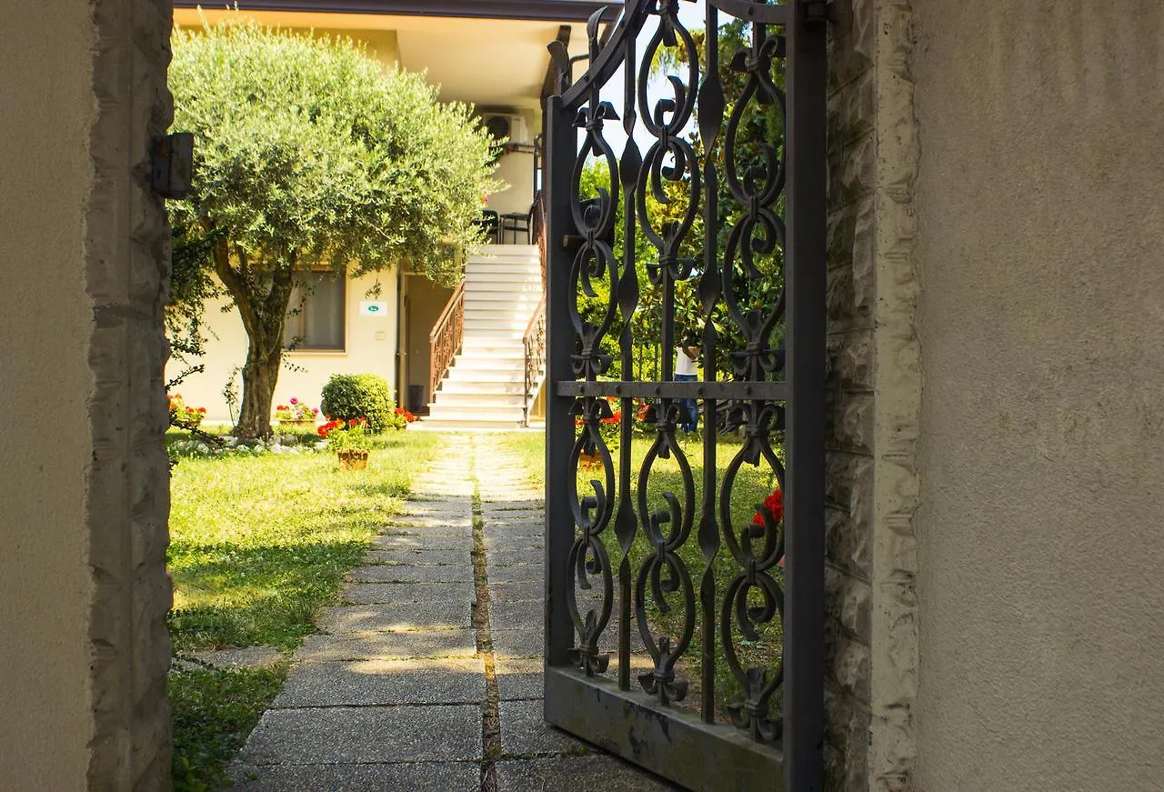 B&B Airport Venice Diego 2 Tessera Bed & Breakfast