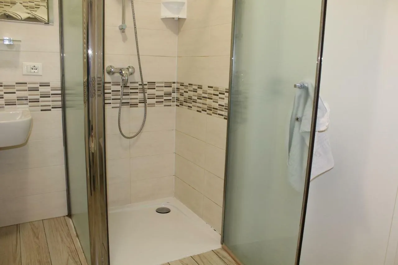 B&B Airport Venice Diego 2 Tessera 3*,  Italien